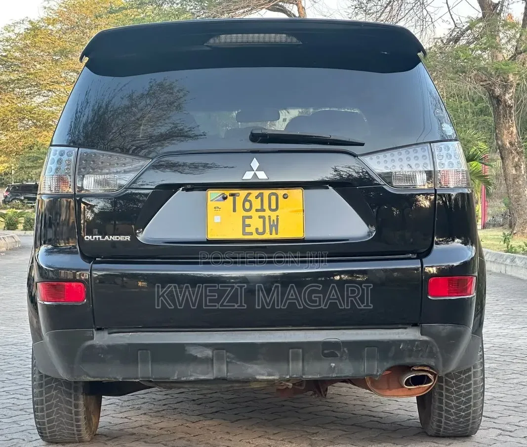 Mitsubishi Outlander 2.4 GLS Automatic 2009 Black