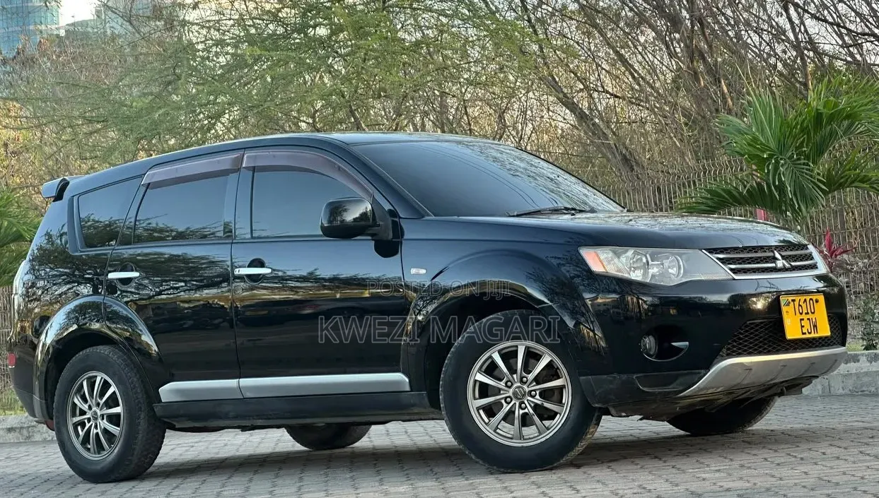 Mitsubishi Outlander 2.4 GLS Automatic 2009 Black