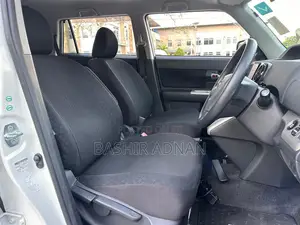 Toyota Corolla Rumion Hatchback 1.5 FWD 2009 White