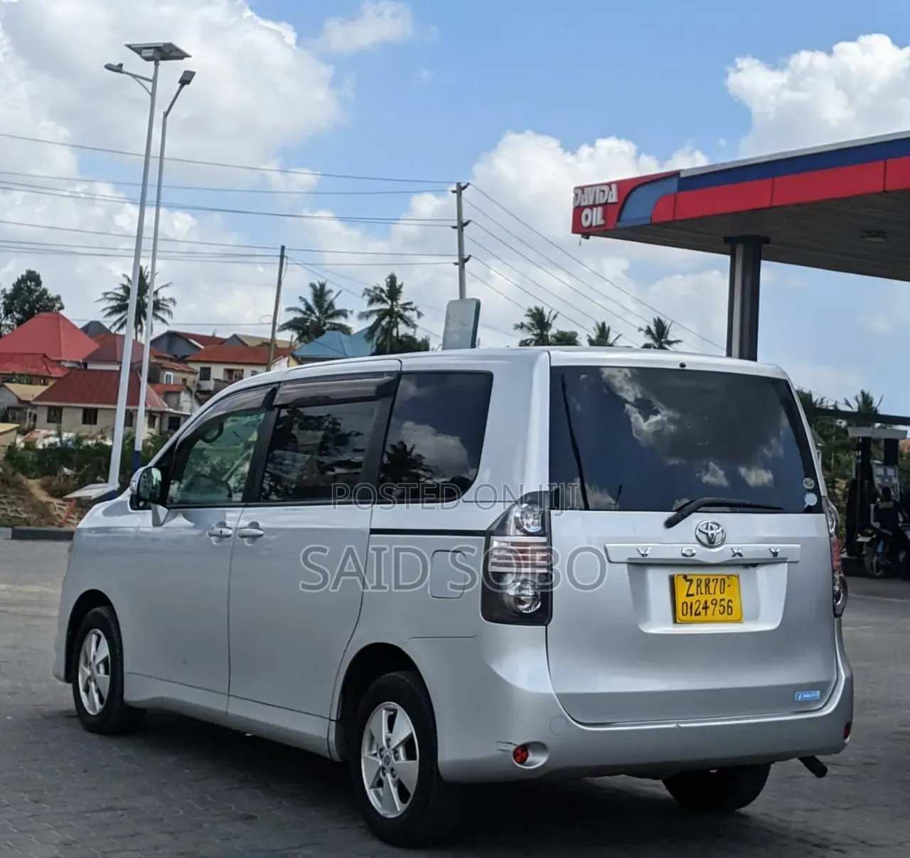 Toyota Voxy 2007 Silver