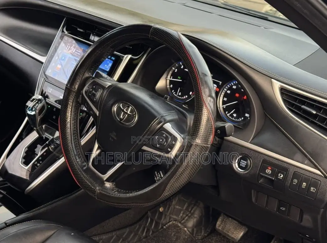 Toyota Harrier 2018 Black