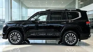 Toyota Land Cruiser LC300 2024 Matt Black