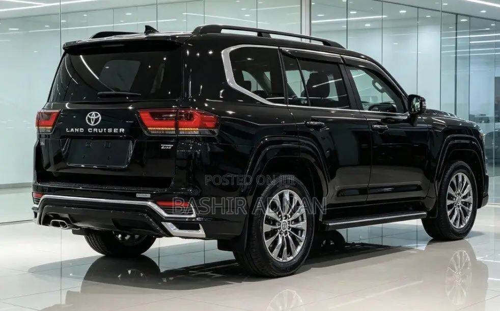 Toyota Land Cruiser LC300 2024 Matt Black