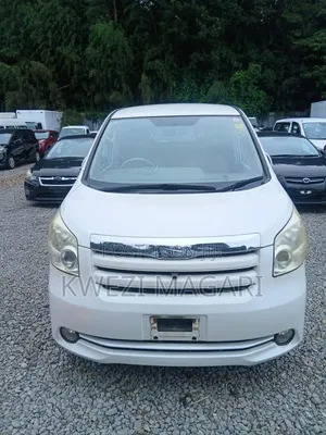 Toyota Noah 2008 White