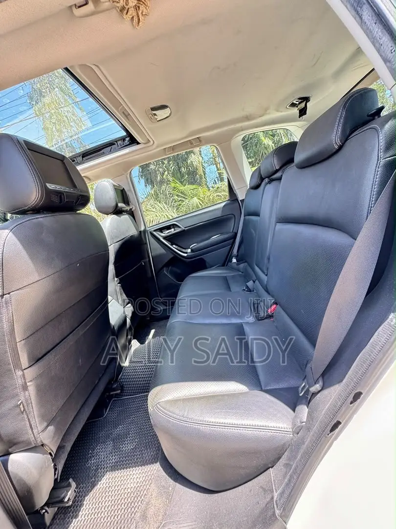 Subaru Forester 2.0XT Premium AWD 2016 White