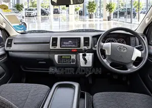 Toyota HiAce 2012 Silver