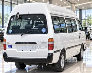 Toyota HiAce 2000 White