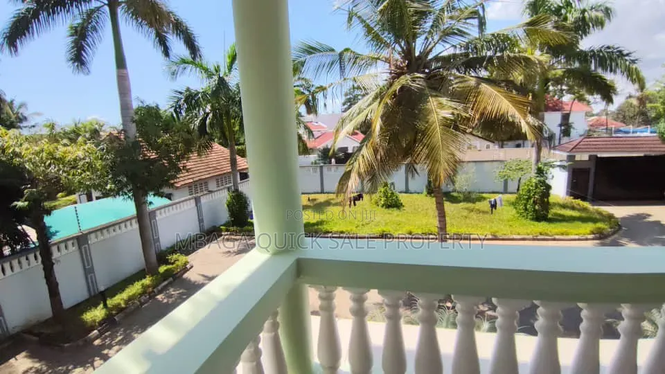Furnished 3bdrm House in Masaki for rent