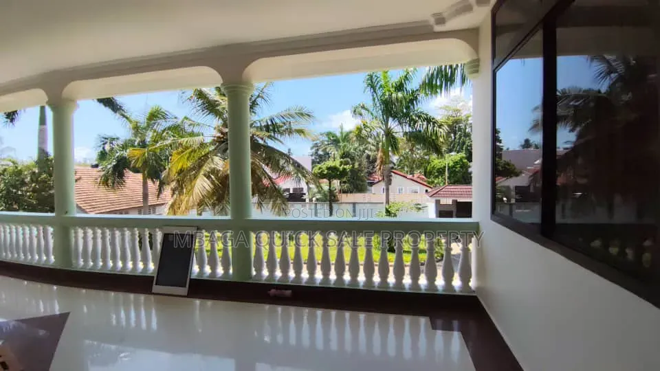 Furnished 3bdrm House in Masaki for rent