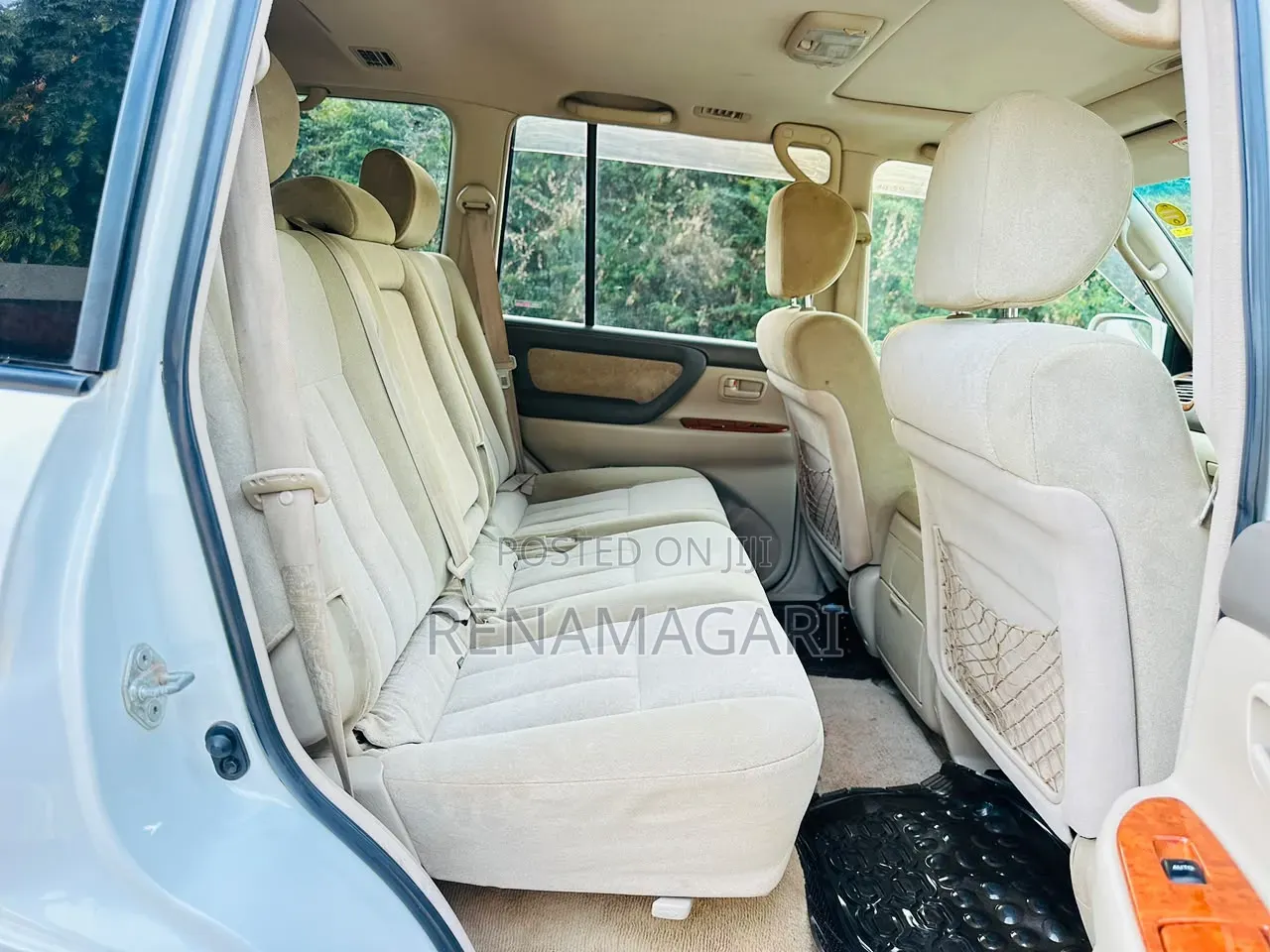 Toyota Land Cruiser 2002 White
