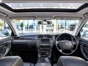 Toyota Crown 2007 Silver