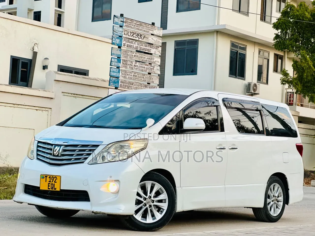 Toyota Alphard 2009 White