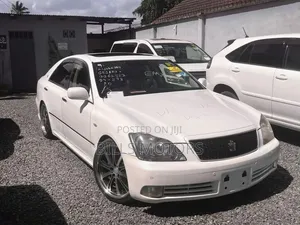 Toyota Crown 2007 White