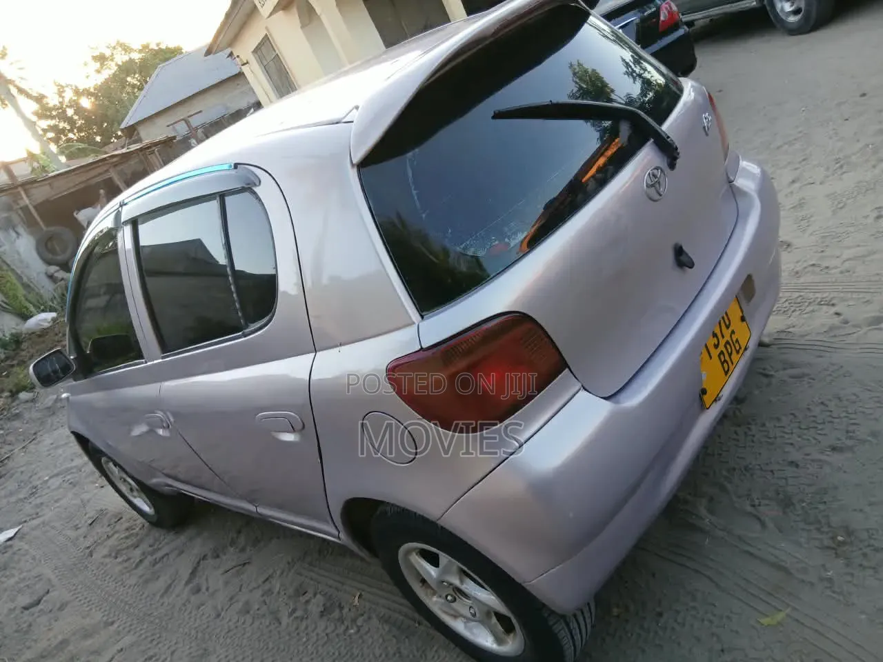 Toyota Vitz 1.0 FWD 3dr 2001 Pink