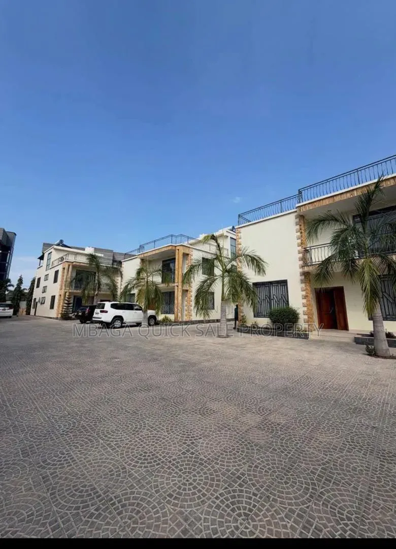 Furnished 3bdrm Villa in Oyster Bay for sale