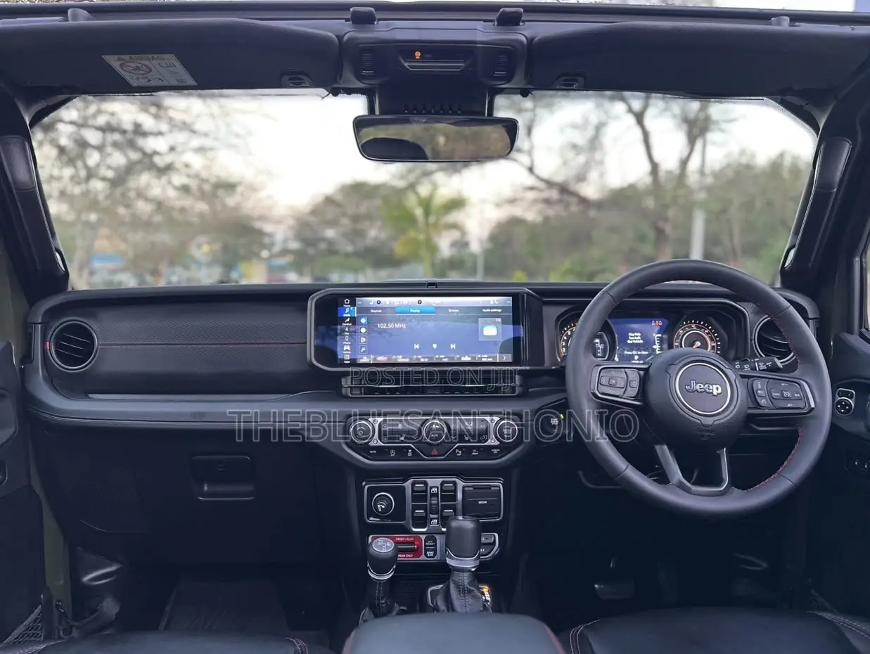 Jeep Wrangler 2024 Green