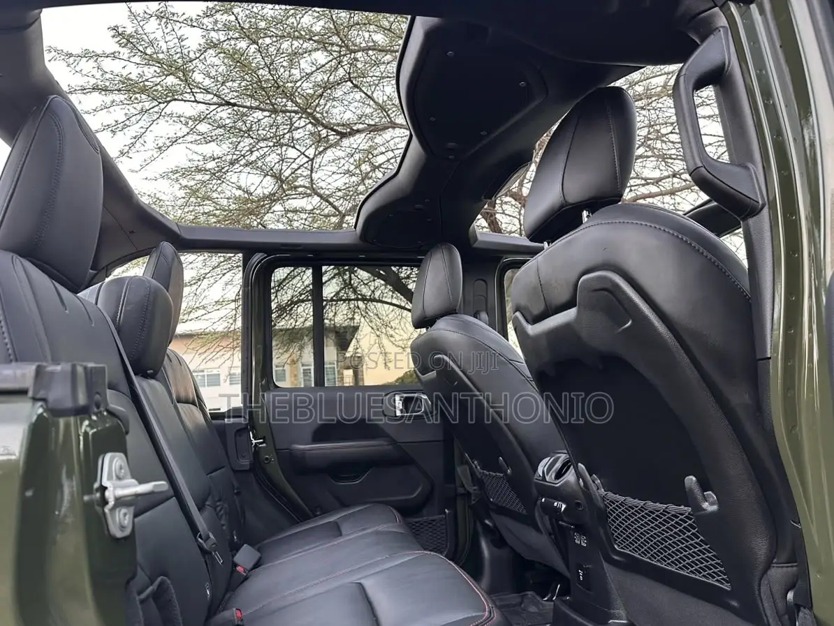 Jeep Wrangler 2024 Green