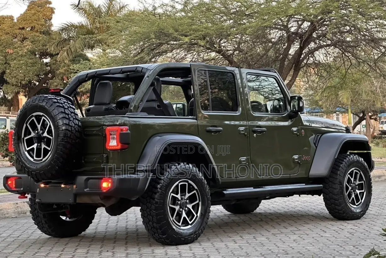Jeep Wrangler 2024 Green