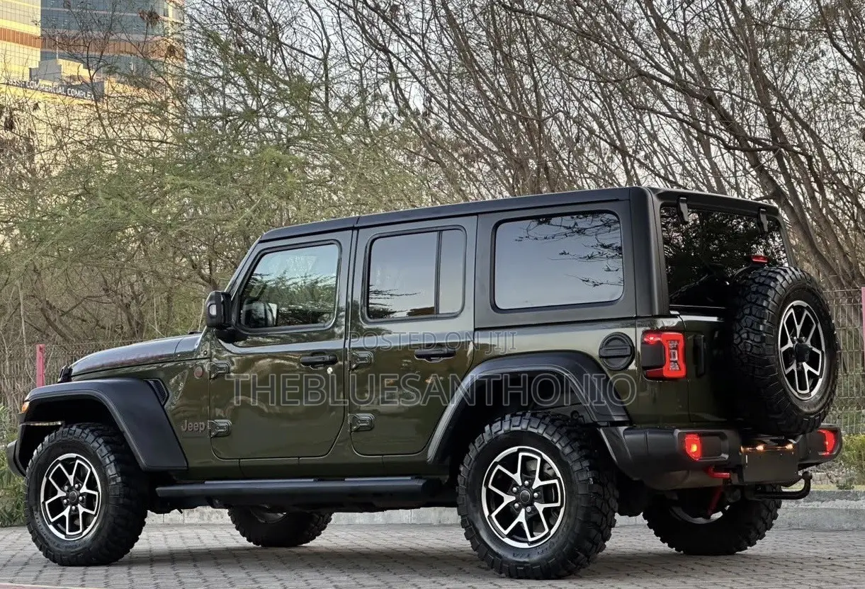 Jeep Wrangler 2024 Green