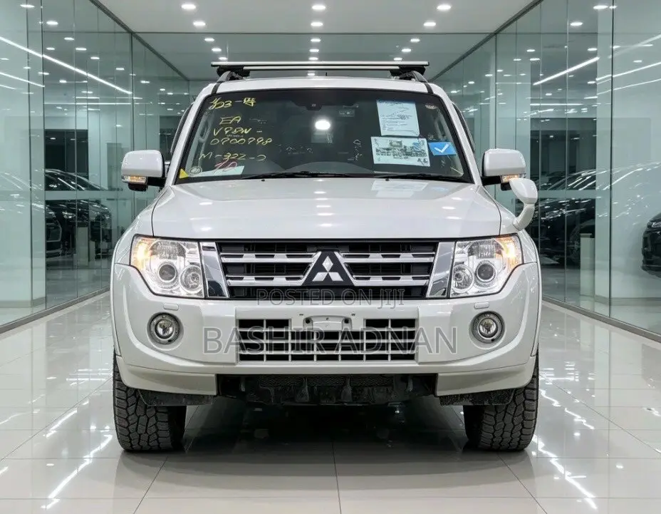 Mitsubishi Pajero 2013 White