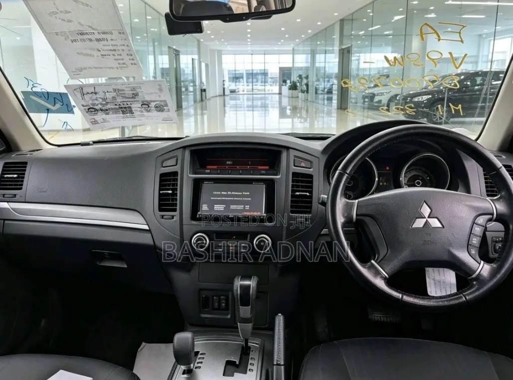 Mitsubishi Pajero 2013 White