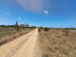 Kiwanja Kinauzwa Kigamboni Dege