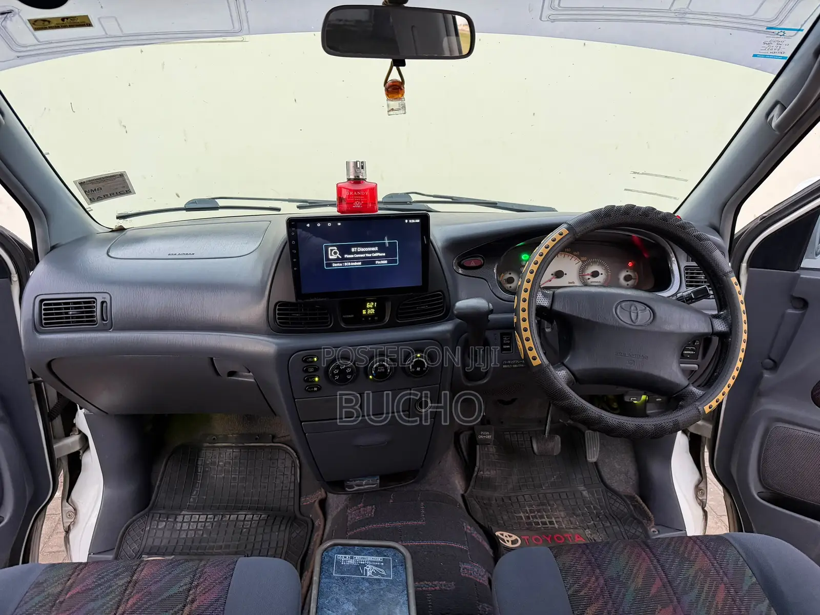 Toyota Noah 2003 White