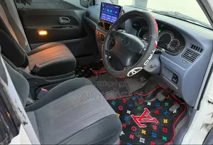 Toyota Noah 2003 White