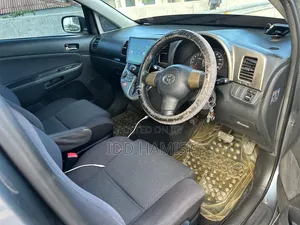 Toyota Wish 2004 Gray