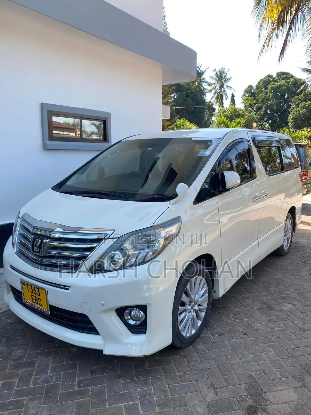 Toyota Alphard 2.4 Petrol FWD 2011 Pearl