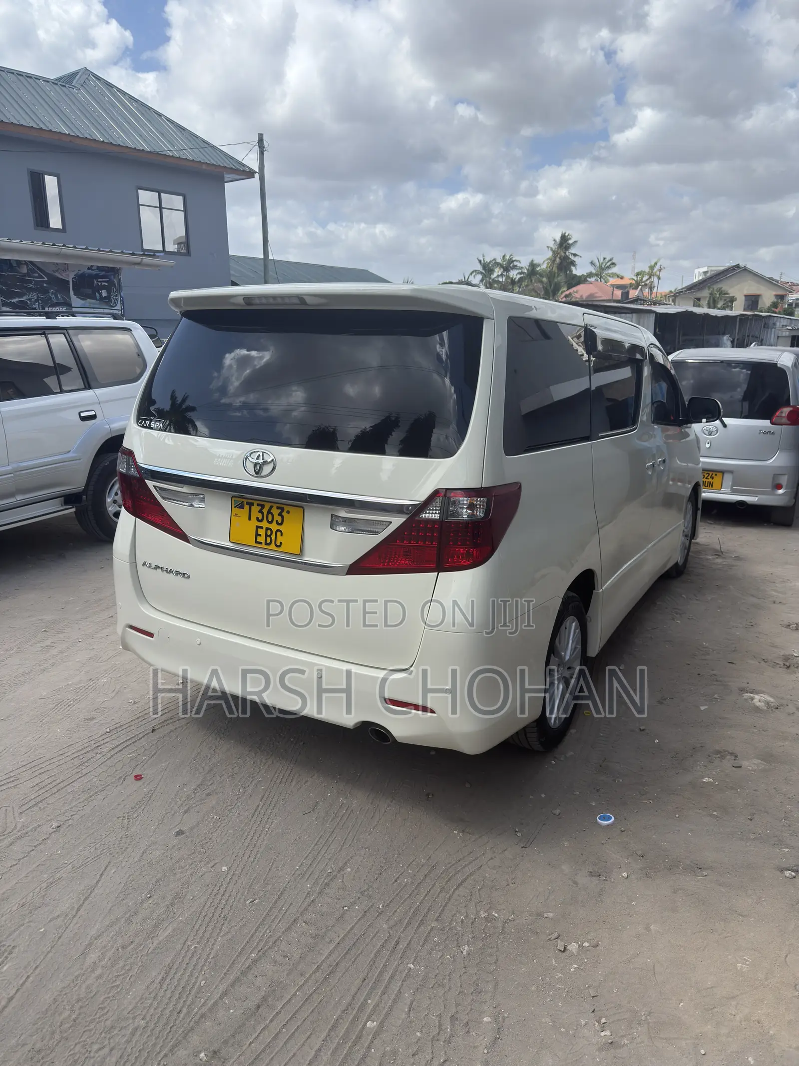Toyota Alphard 2.4 Petrol FWD 2011 Pearl