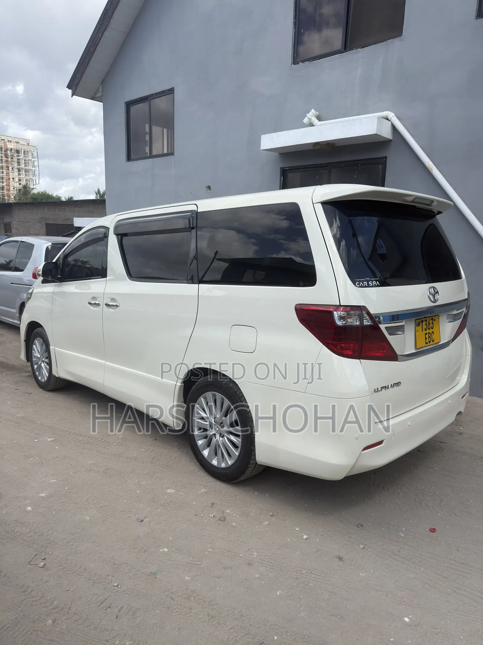 Toyota Alphard 2.4 Petrol FWD 2011 Pearl