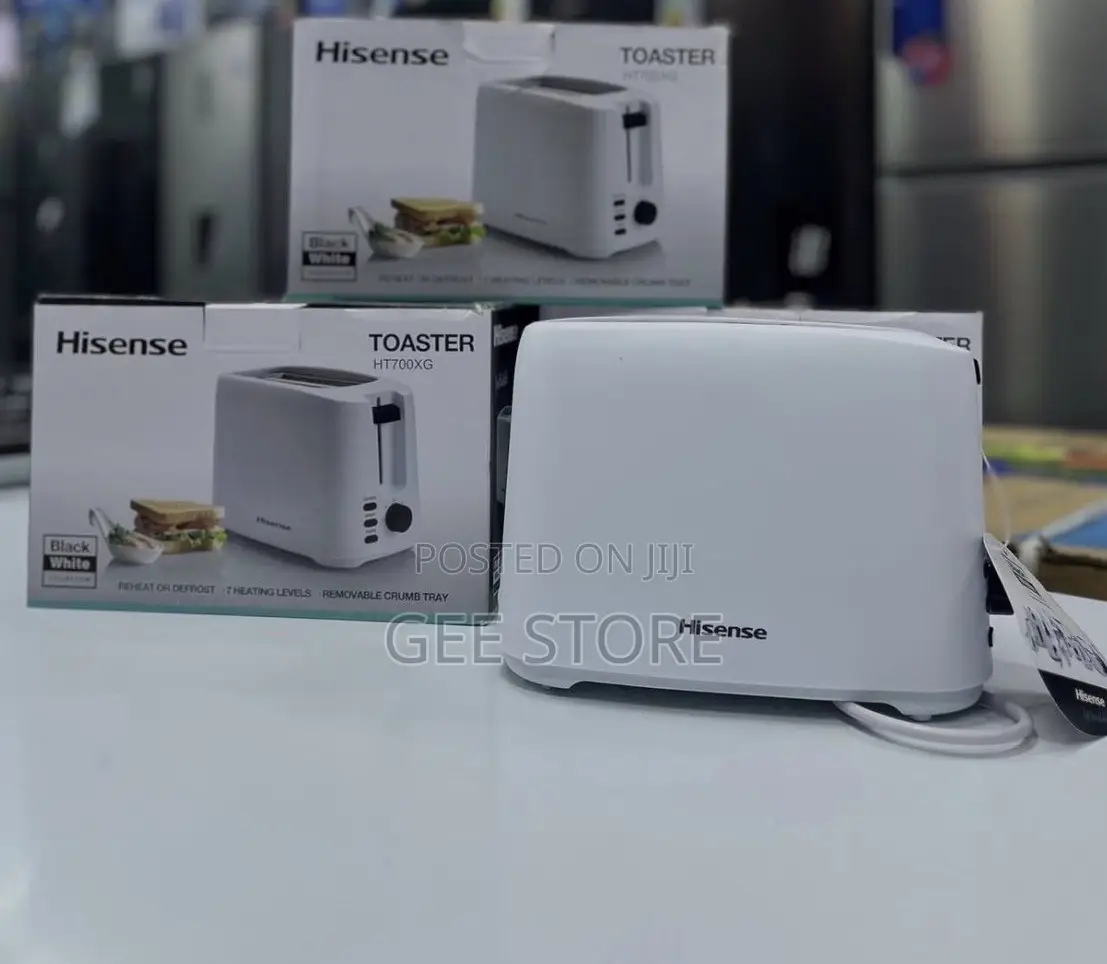 Hisense White Toaster HT700XG