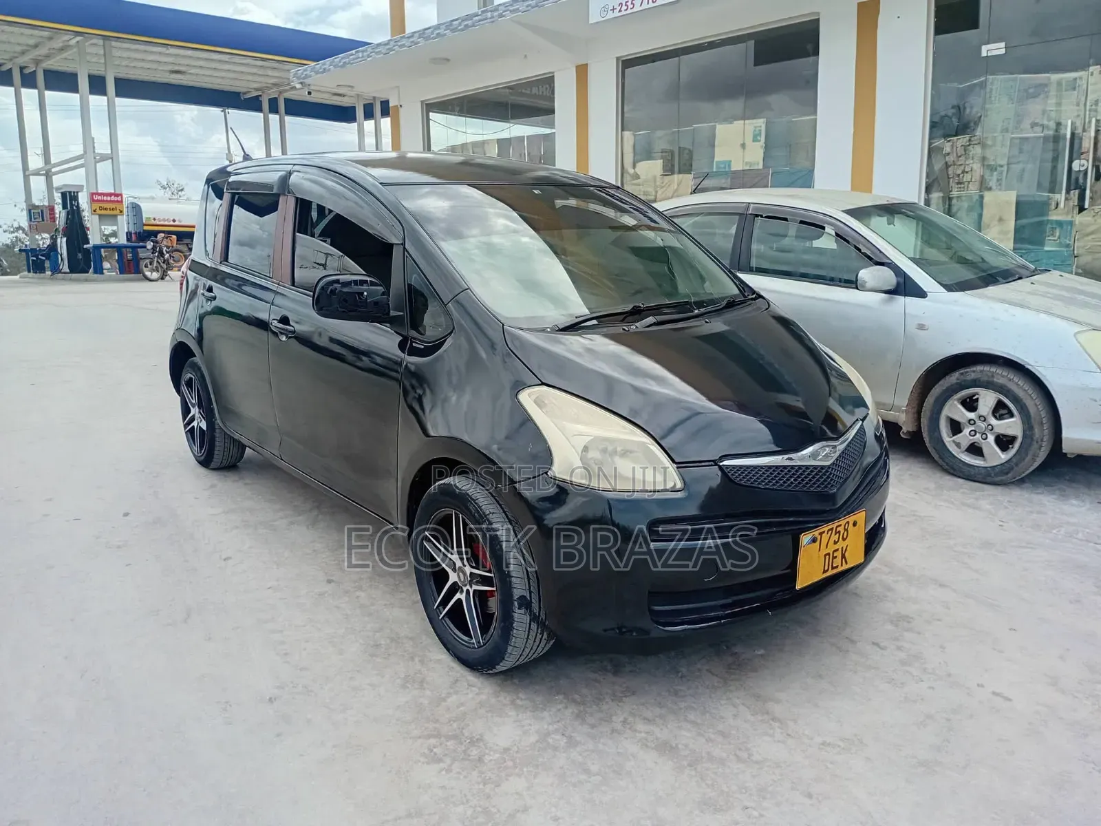 Toyota Ractis 1.3 FWD 2007 Black