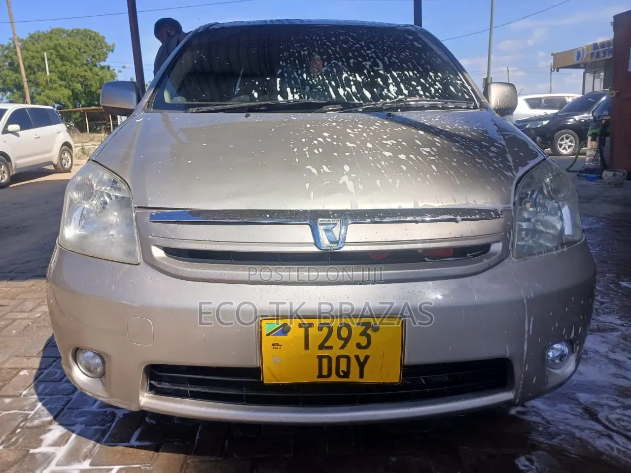 Toyota Raum 1.5 FWD 2006 Silver