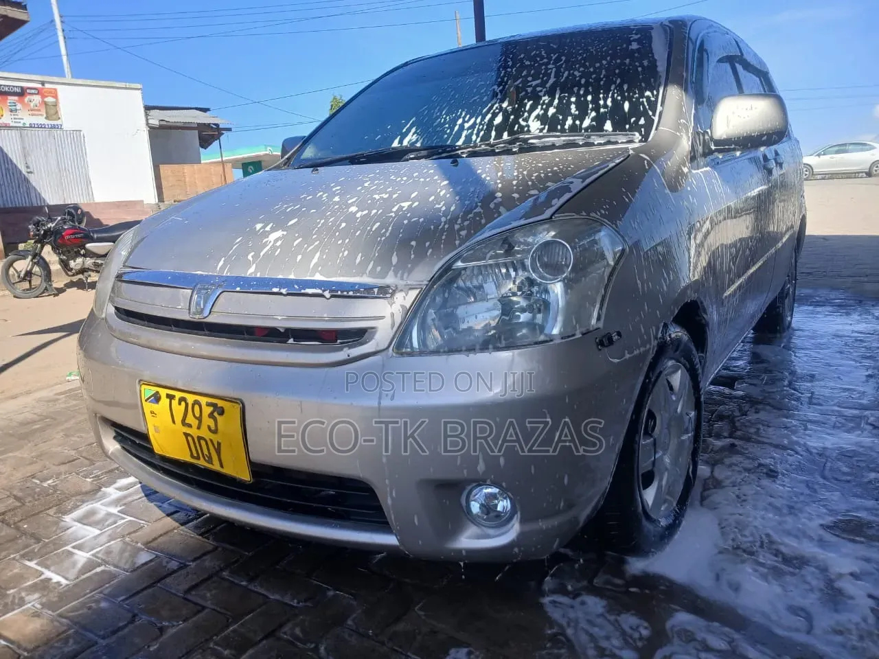 Toyota Raum 1.5 FWD 2006 Silver