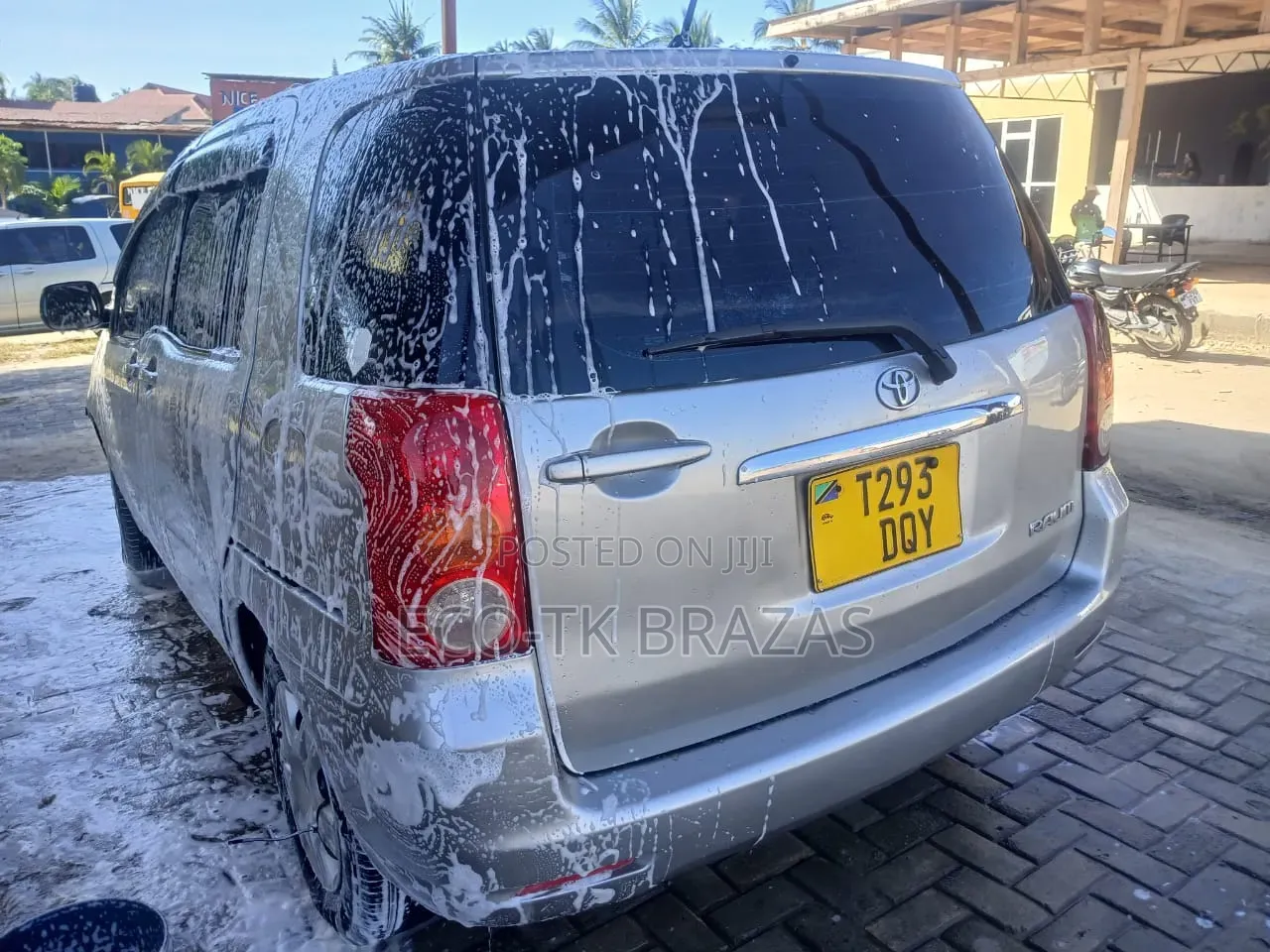 Toyota Raum 1.5 FWD 2006 Silver
