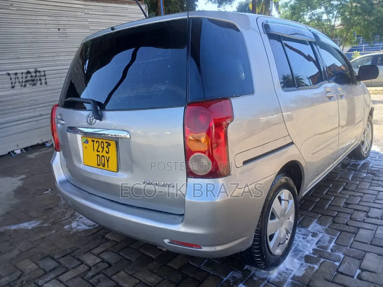 Toyota Raum 1.5 FWD 2006 Silver