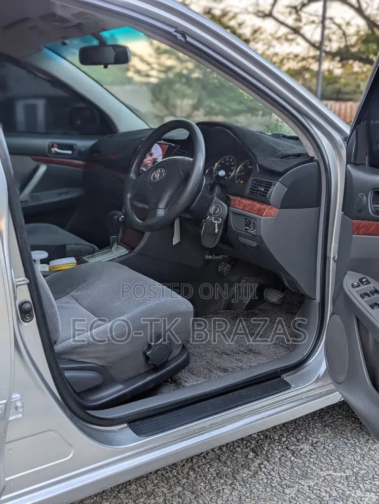 Toyota Premio 1.5 FWD 2006 Silver