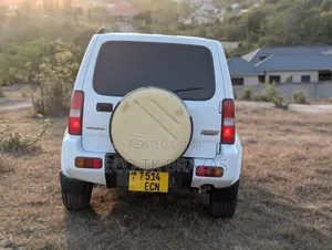 Suzuki Jimny Classic 2005 White