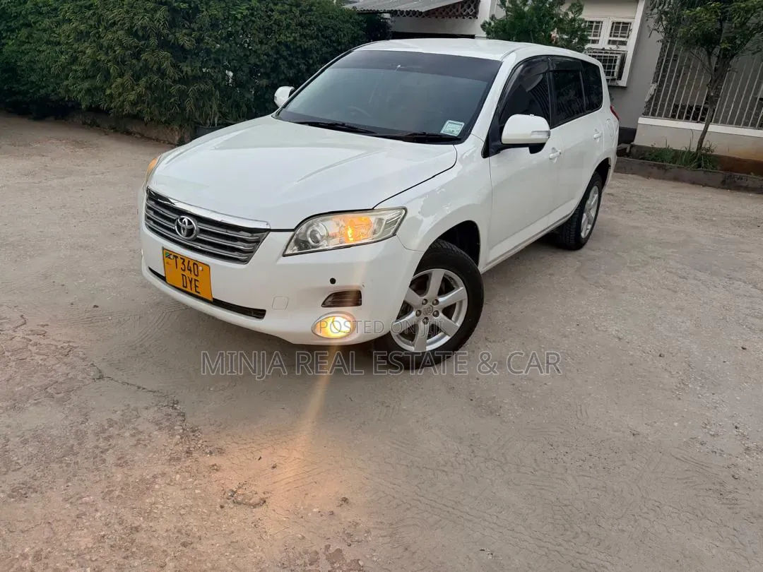 Toyota Vanguard 2008 White