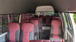 Toyota HiAce 2005 White