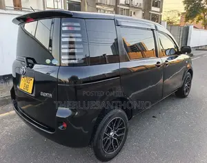 Toyota Sienta 2007 Black