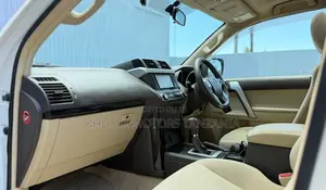 Toyota Land Cruiser Prado 2016 Pearl