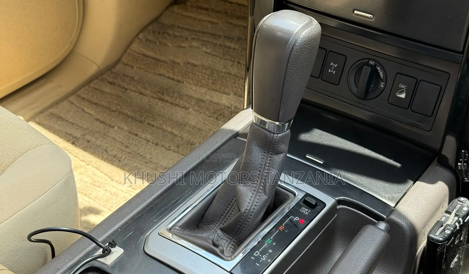 Toyota Land Cruiser Prado 2016 Pearl