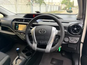 Toyota Aqua 2016 White