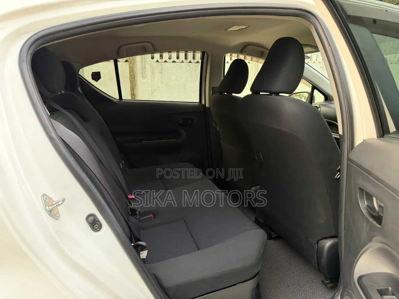 Toyota Aqua 2016 White