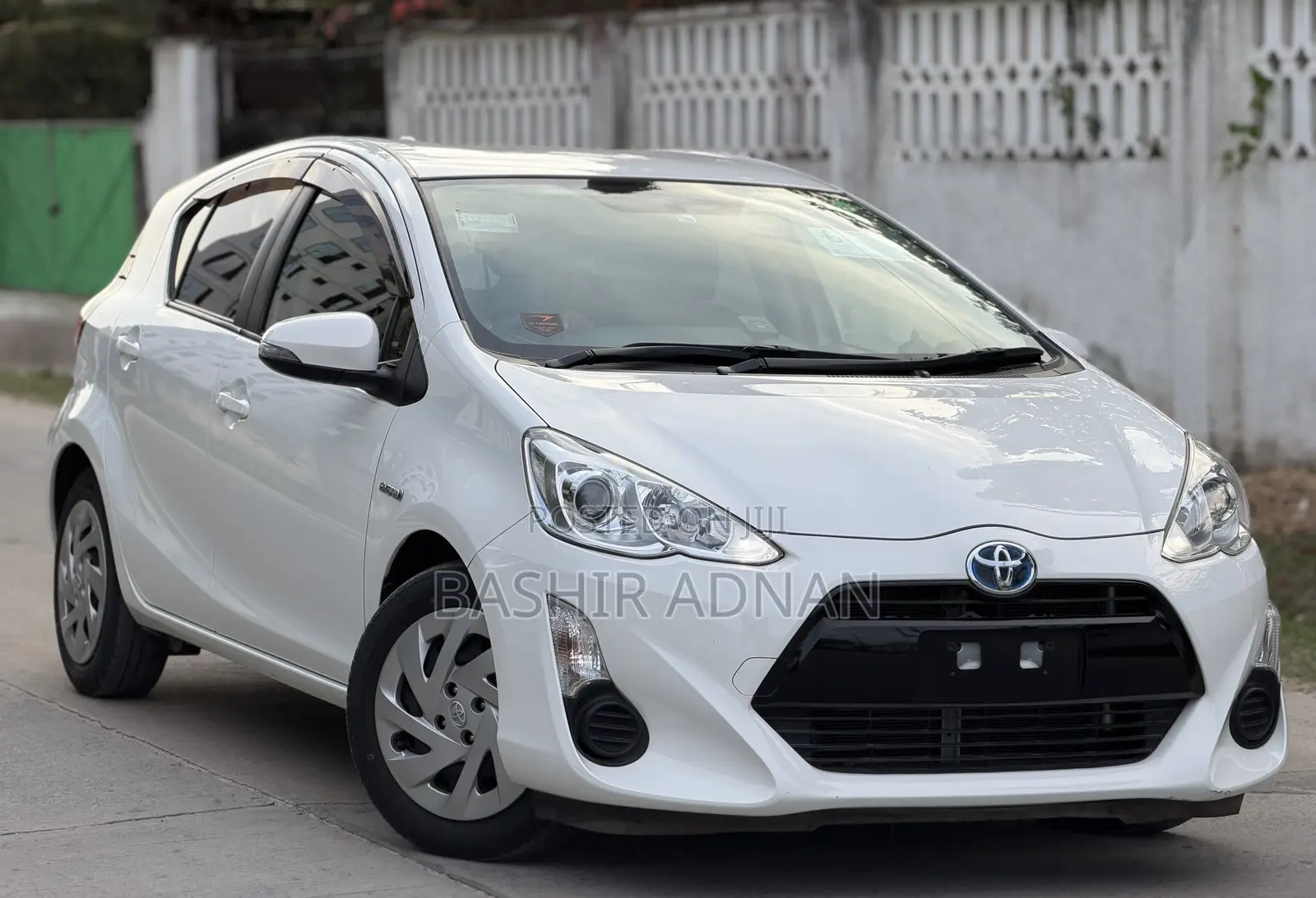 Toyota Aqua 2016 White