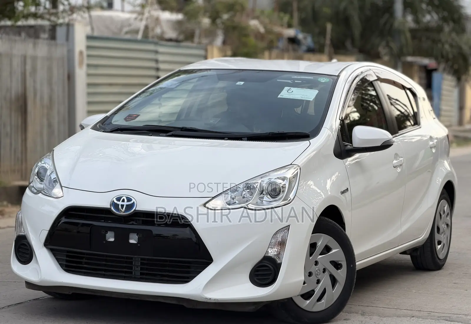 Toyota Aqua 2016 White