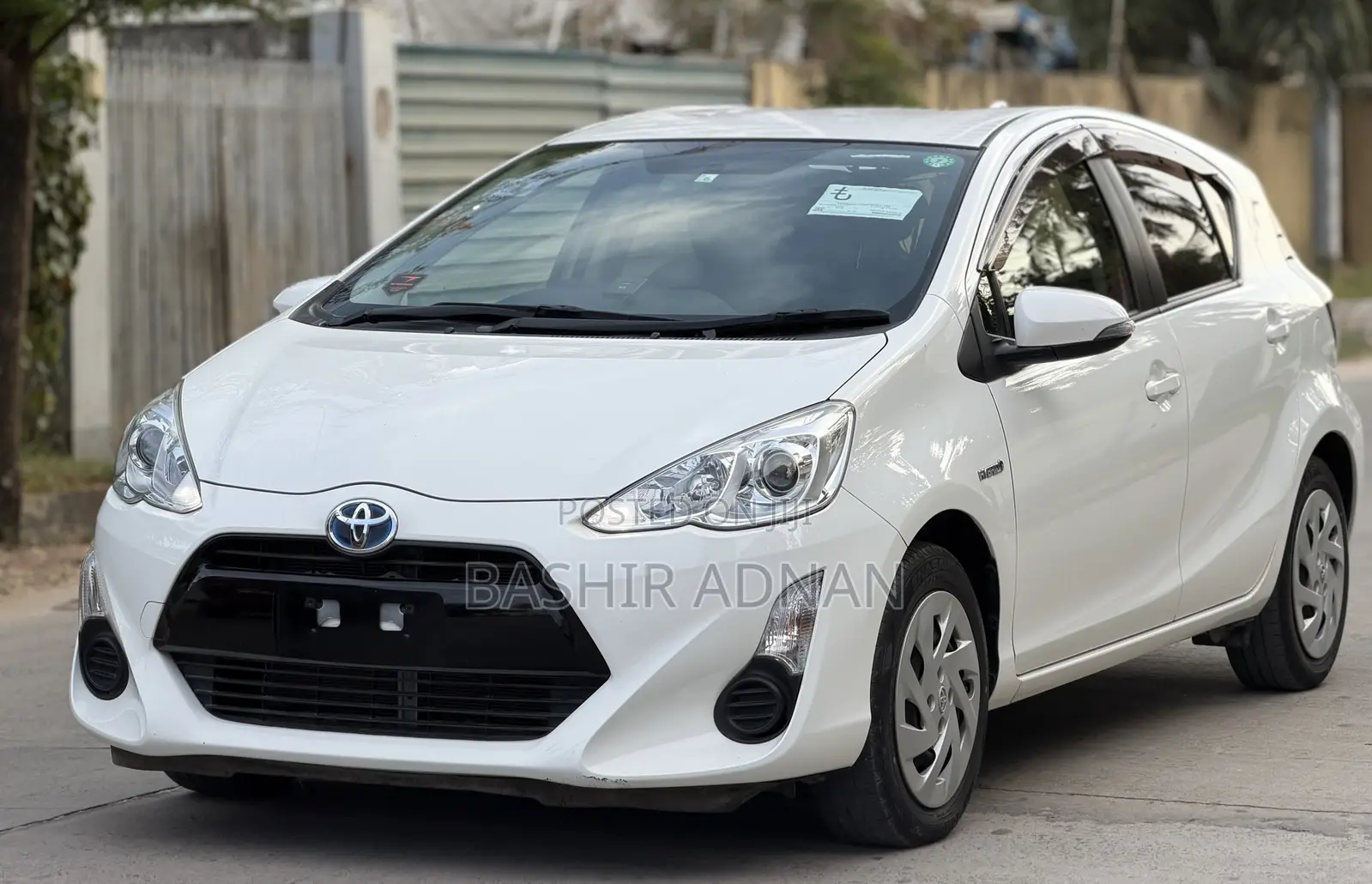 Toyota Aqua 2016 White